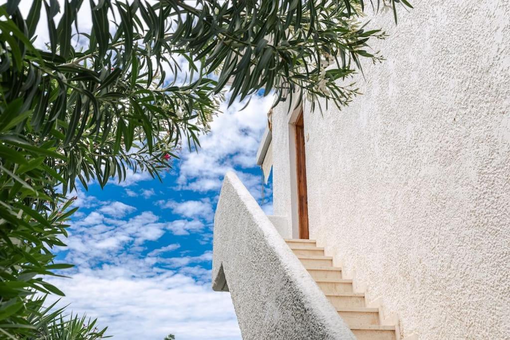 Seaside Escape Apartment Saronida Exterior photo